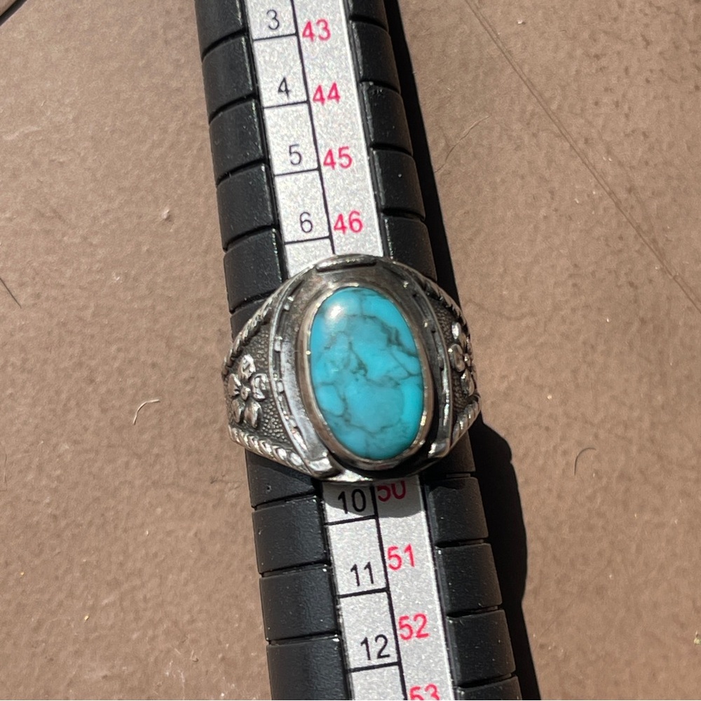 Turquoise Bezel Set in Sterling Silver Floral Design Ring Size 4.75